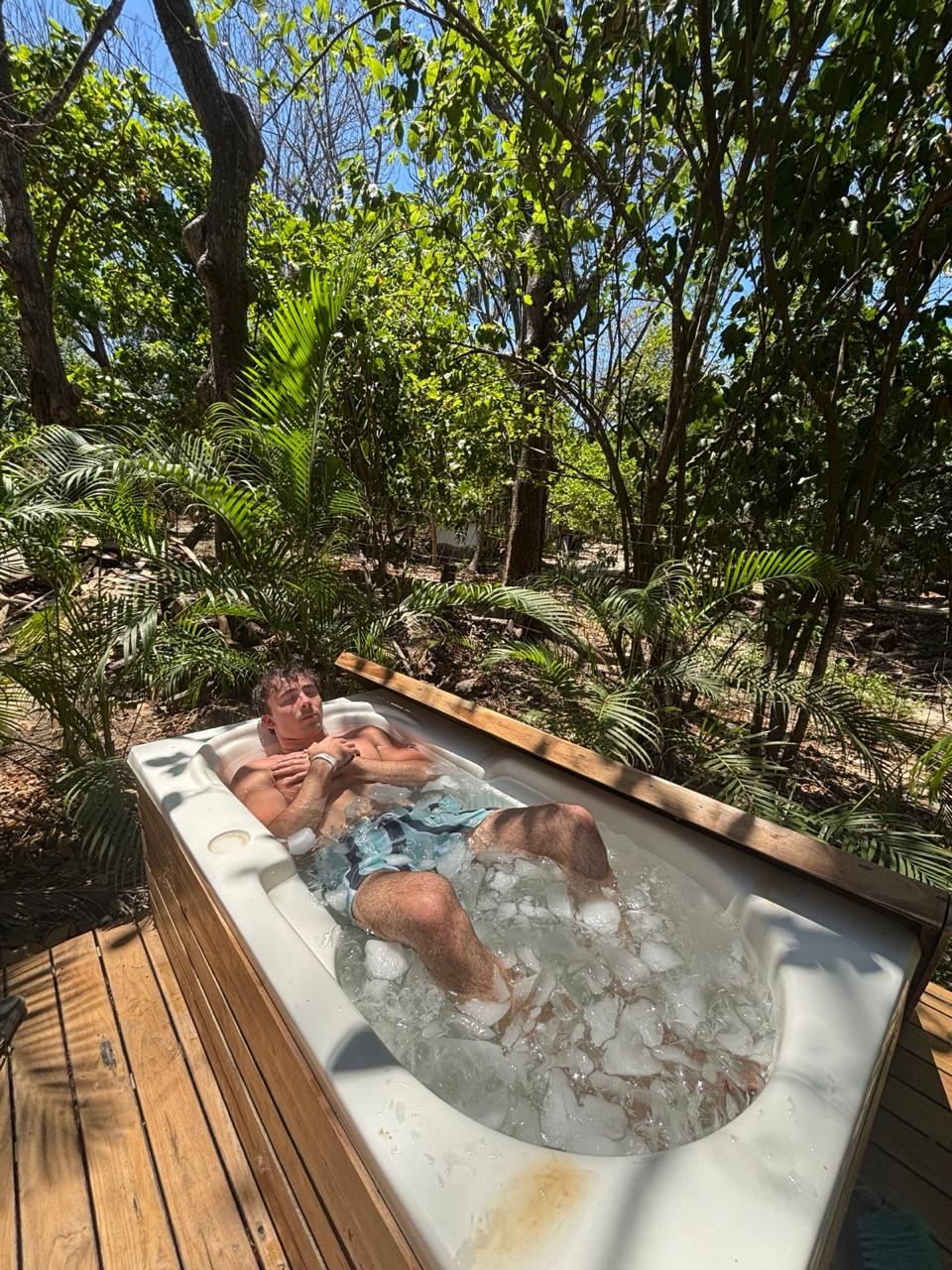 Private ice bath session at Al Deck, Santa Teresa